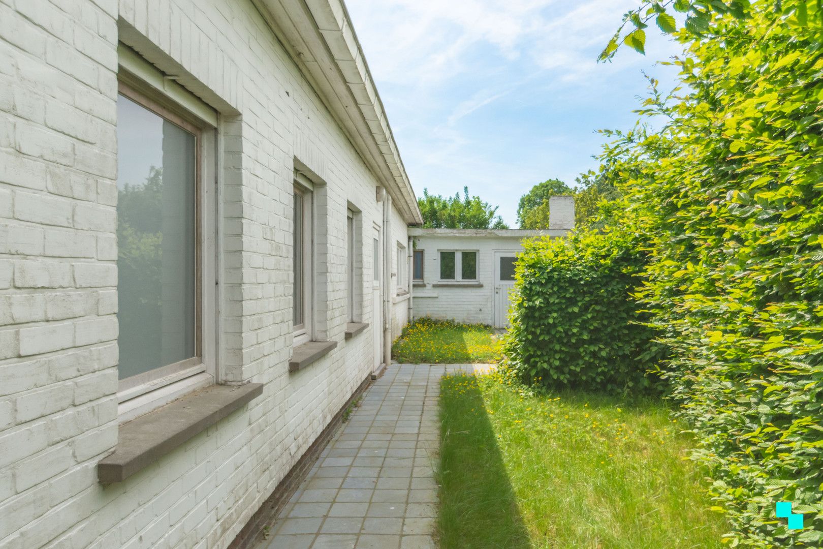 Franse laagbouwvilla in het landelijke Oosterzele foto 35