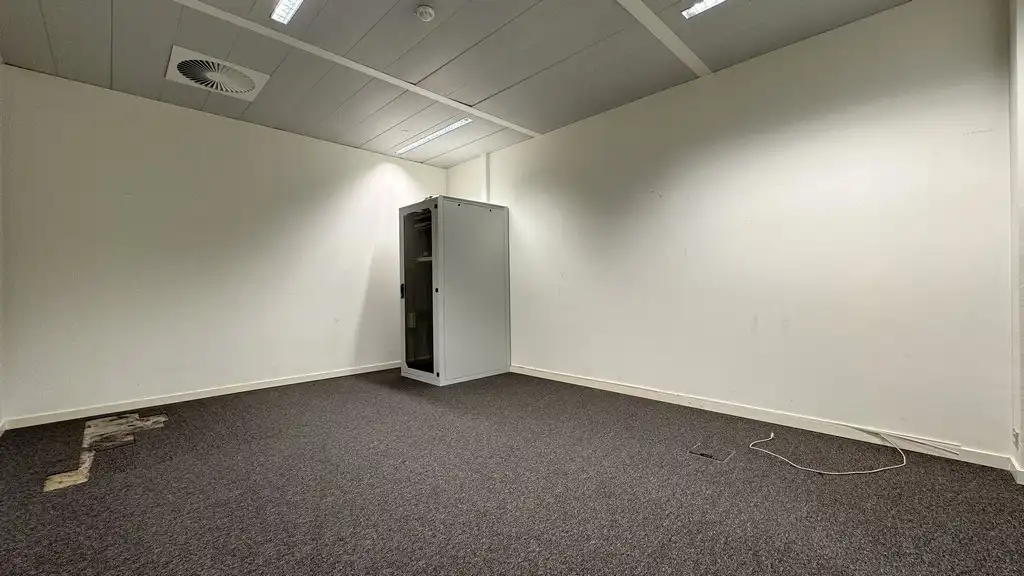 Instapklare kantoren te huur vlakbij E19 in Kontich foto 9