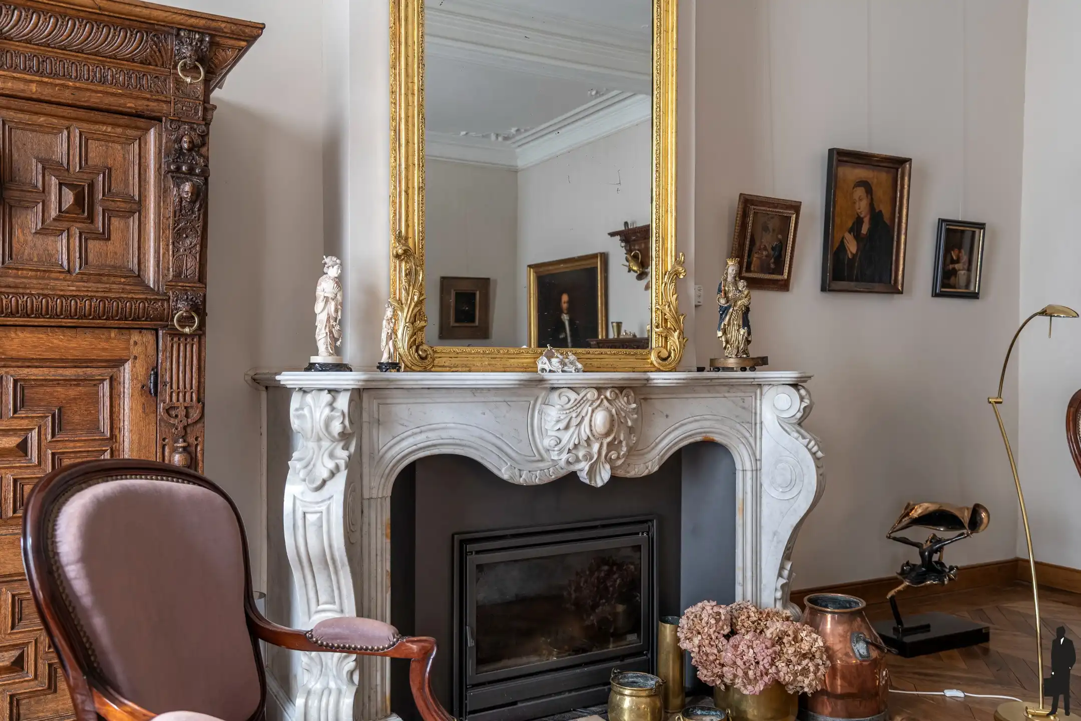 Statig herenhuis met 6 slks, 2 bdks, dubbele garage  foto 7