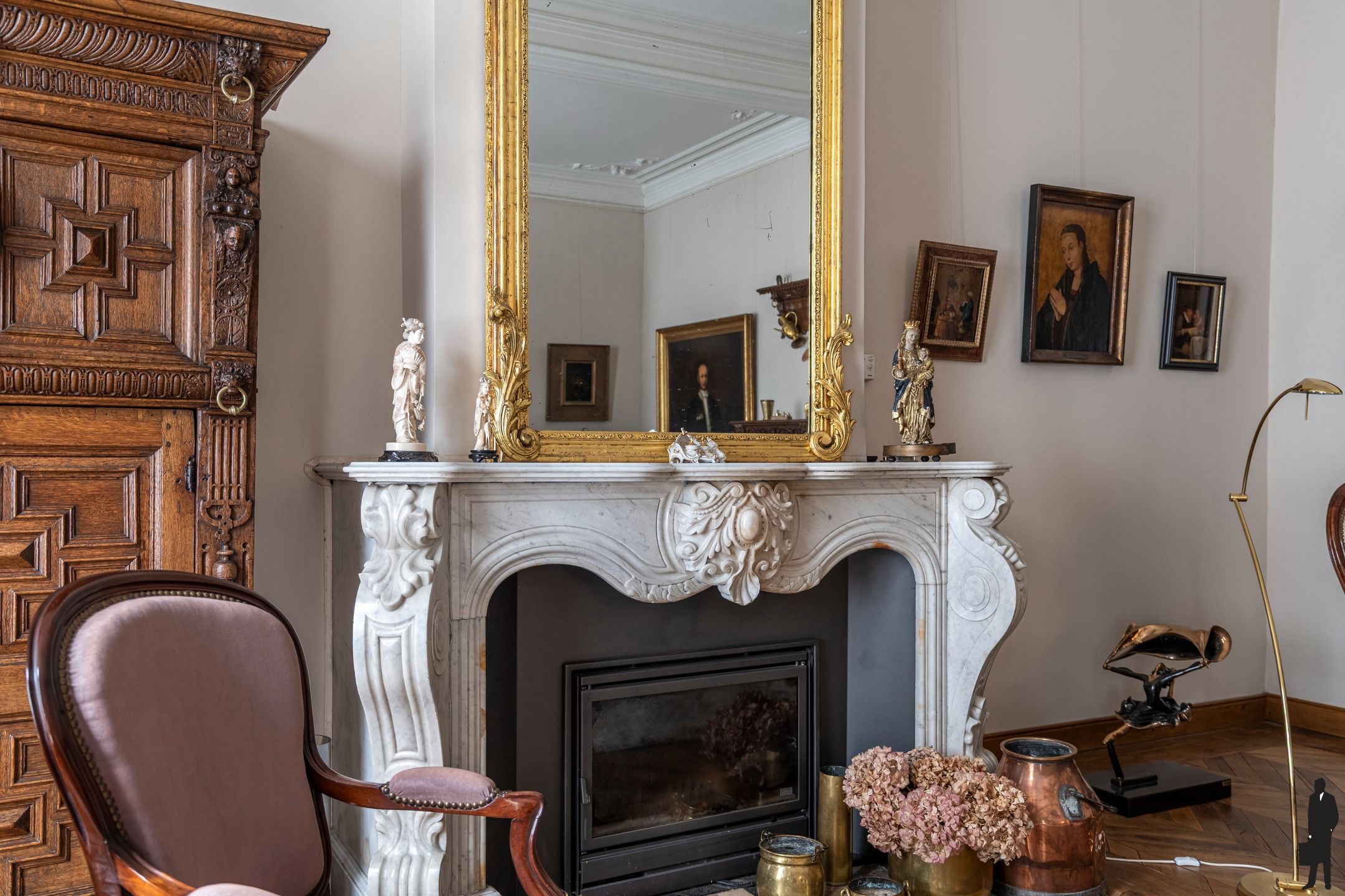 Statig herenhuis met 6 slks, 2 bdks, dubbele garage  foto 7