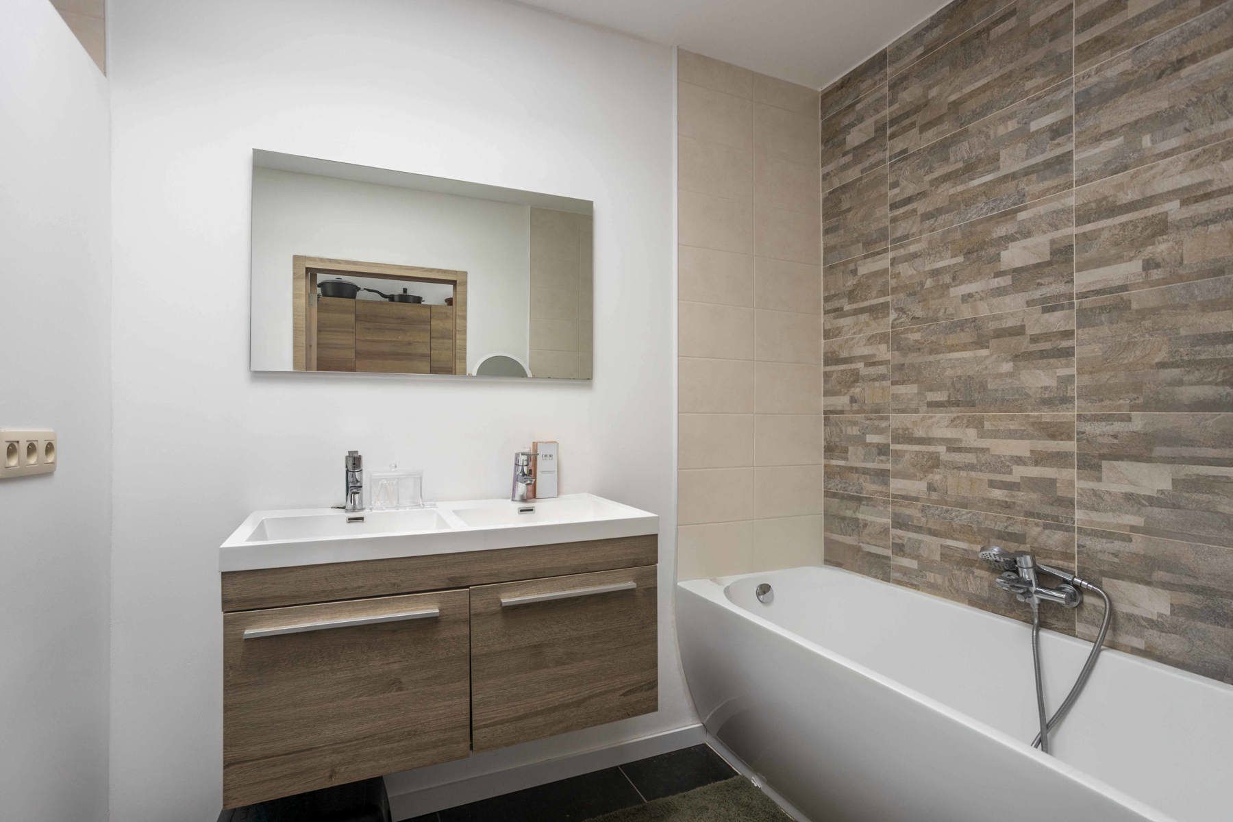 Instapklare woning in het centrum van Aalst! foto 11