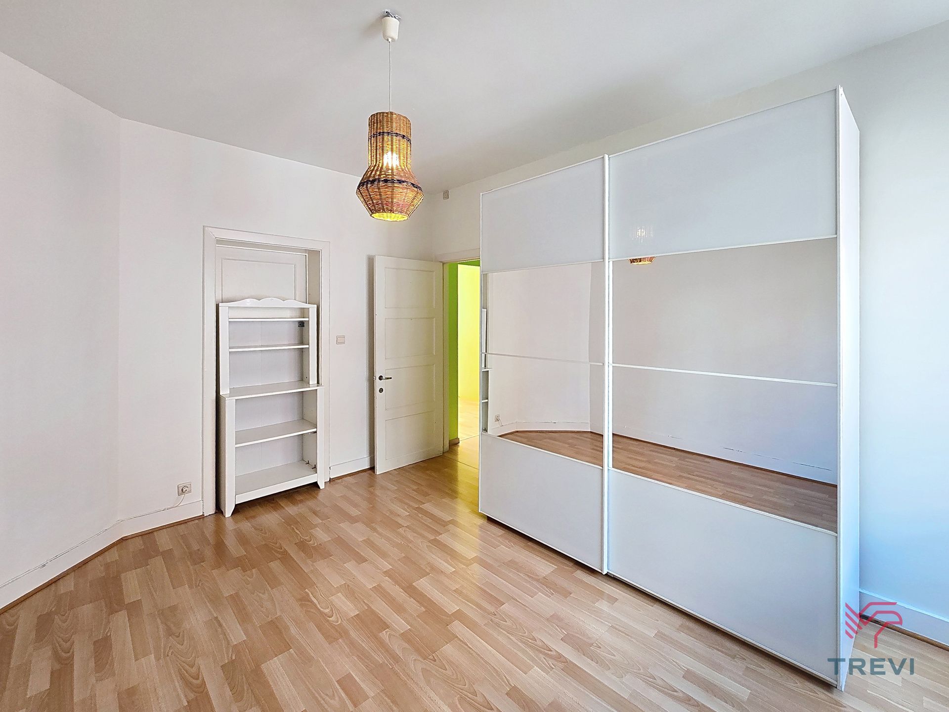 Ruim huis van ± 240 m², ideaal voor een woongroep foto 18