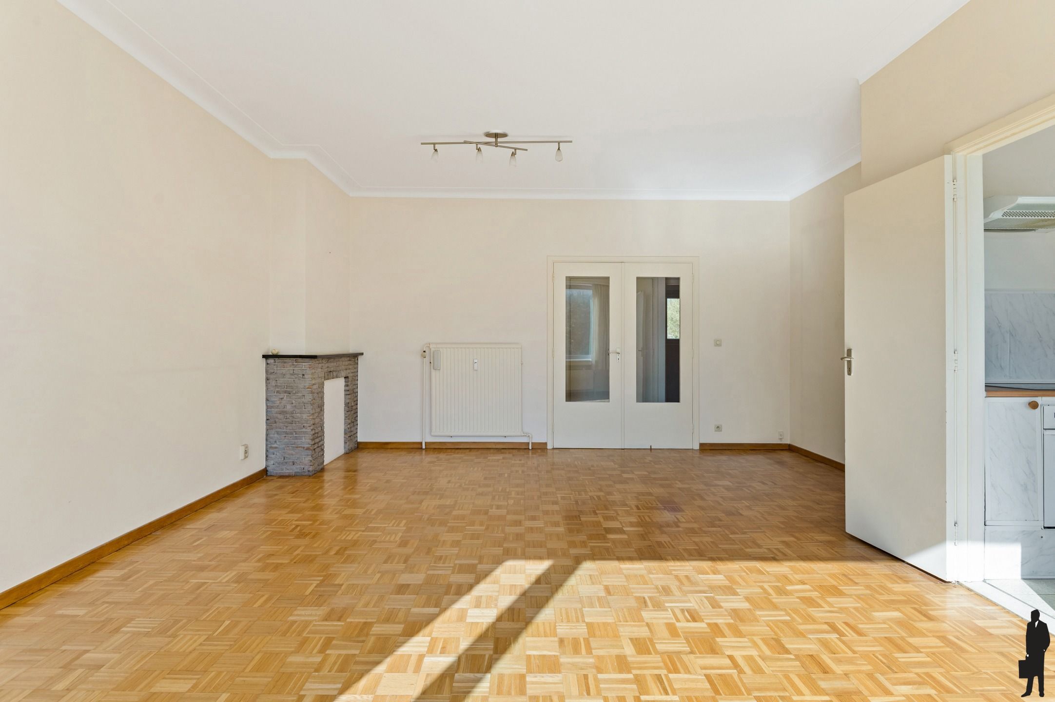 OP TE FRISSEN APPARTEMENT MET 2 SLAAPKAMERS EN TERRAS  foto 11