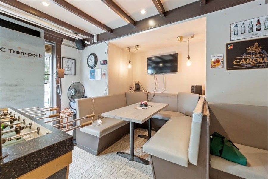 HANDELSHUIS MET PARKING OP EEN TOPLOCATIE IN LINTER foto 6