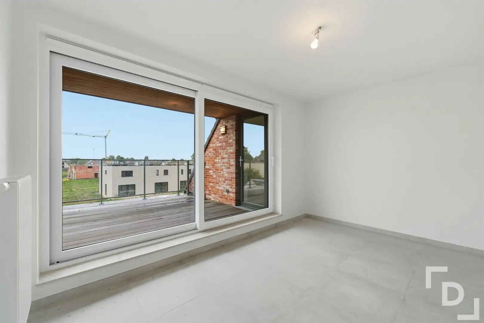 Nieuwbouwappartement met 2 terrassen en garage. foto 18