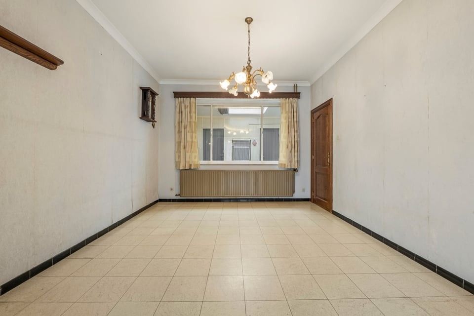 TE RENOVEREN STADSWONING IN SINT-TRUIDEN foto 8