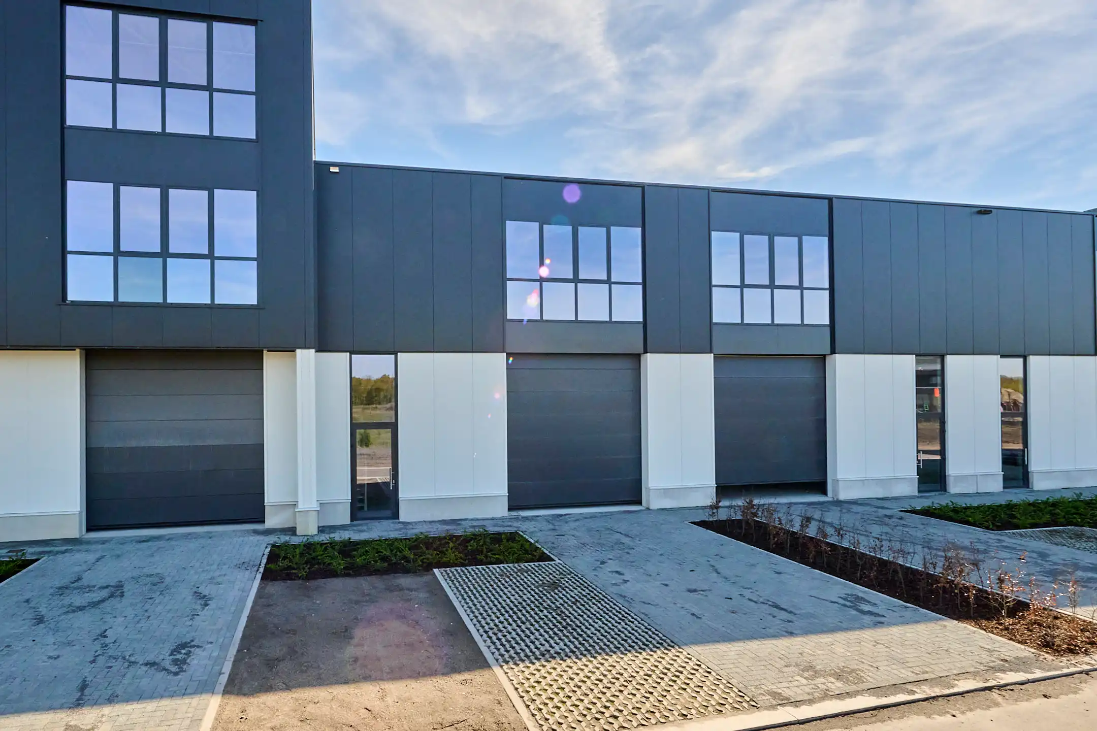 Bedrijfsvastgoed te koop Kompellaan - 3600 Genk