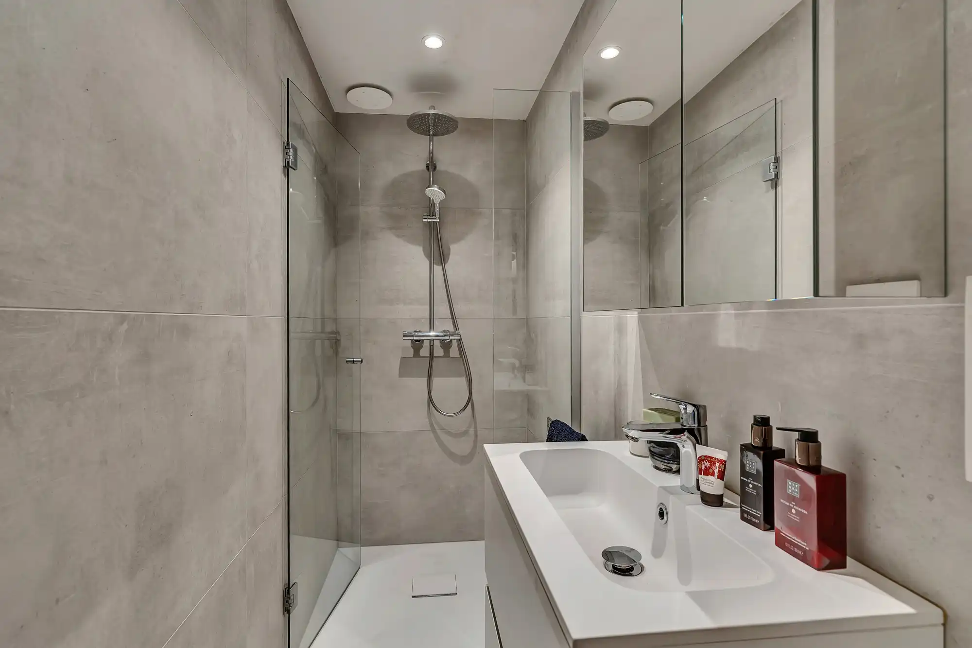 Ruime gezinsvilla in rustige, kindvriendelijke wijk foto 8