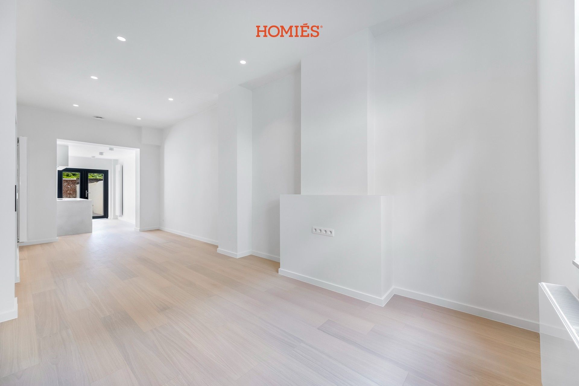 Hoogwaardig gerenoveerde woning in een verkeersluwe straat foto 8