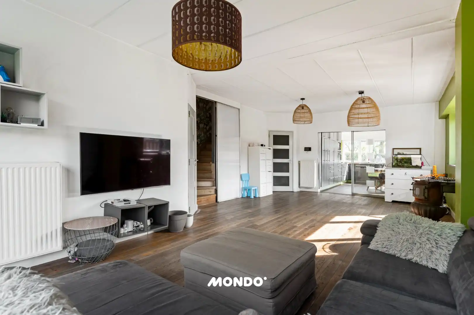 Ruime gezinswoning met 6 slaapkamers, zonnepanelen en zuidgerichte tuin foto 6