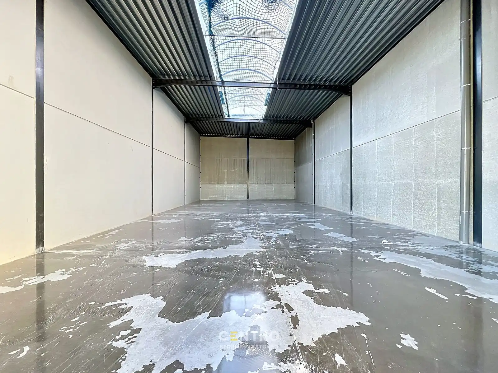 Nieuwbouw KMO-units van 223m² TE HUUR (VH van 7m, 2 parkings, aparte loopdeur en raam), te Kerkhove (Avelgem). foto 19