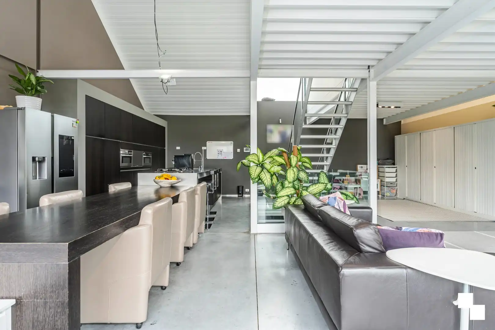 Industriële loft/woning op perceel van 460m² nabij centrum Izegem foto 6