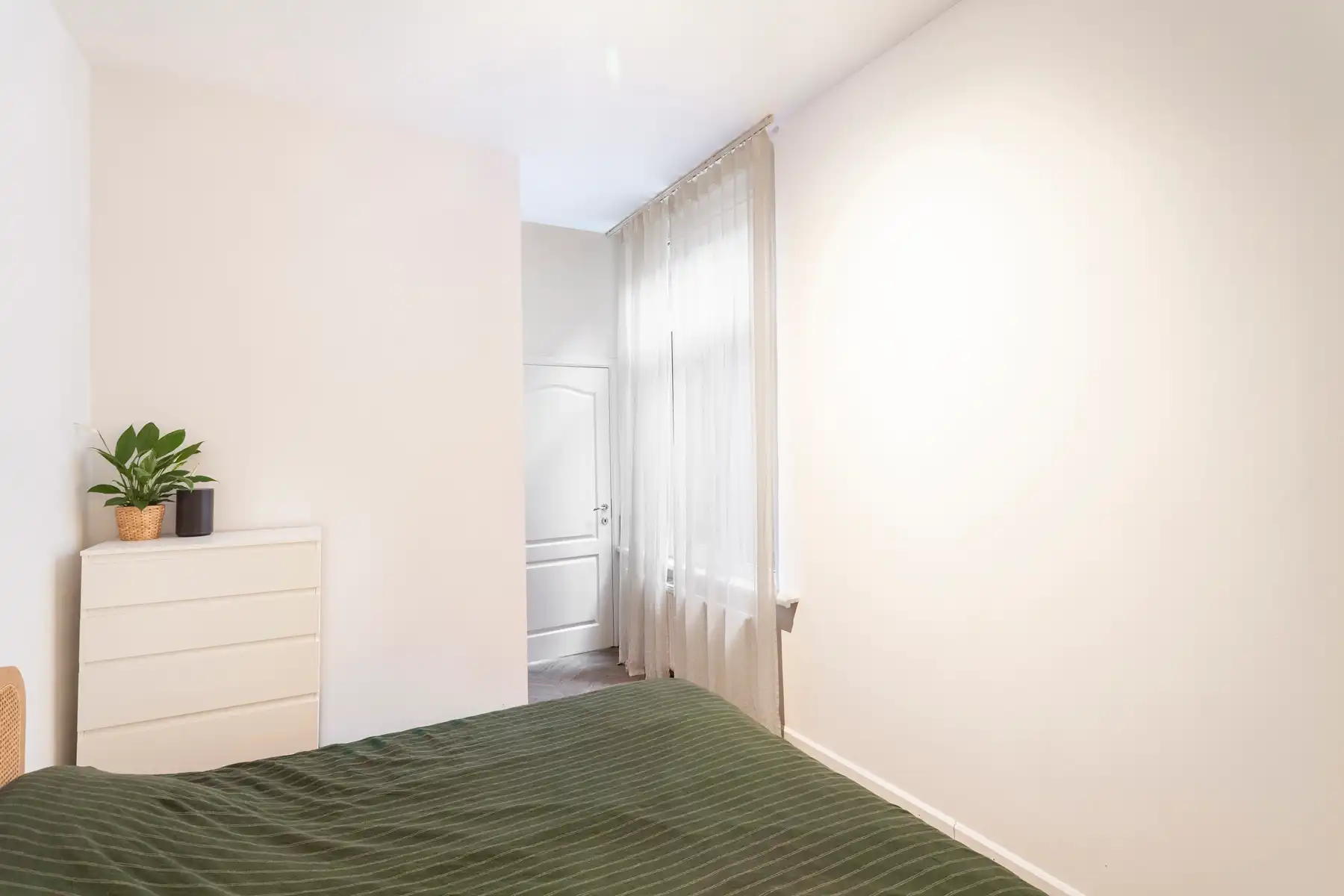 Lichtrijk 1-slaapkamerappartement, hartje ’t Zuid foto 5