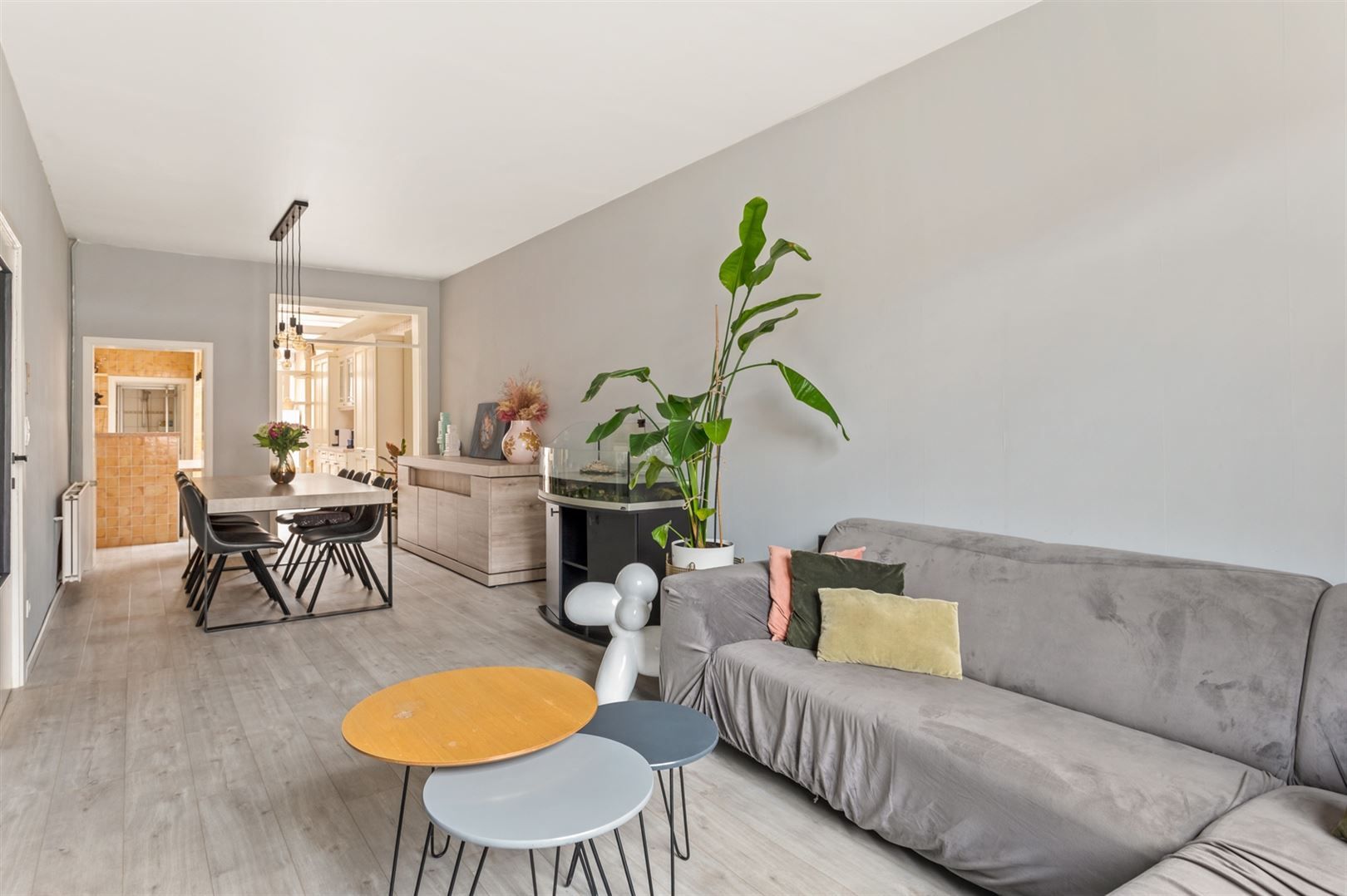 Centraal gelegen ééngezinswoning met 4 slaapkamers en tuin. foto 6