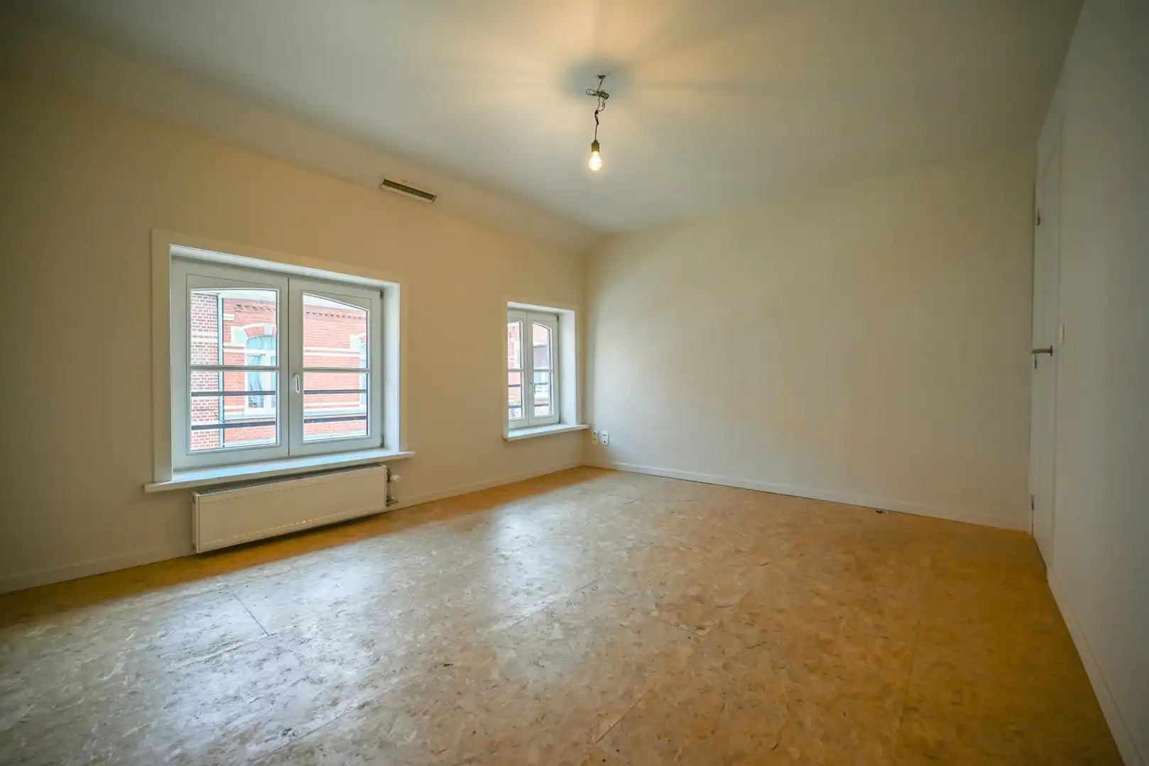 Instapklare woning met twee slaapkamers nabij centrum Izegem foto 20