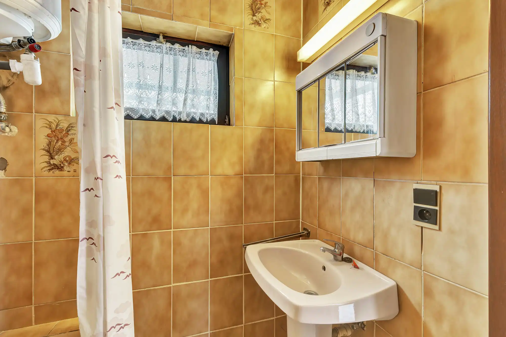 Goed onderhouden ruime rijwoning met tuin foto 10
