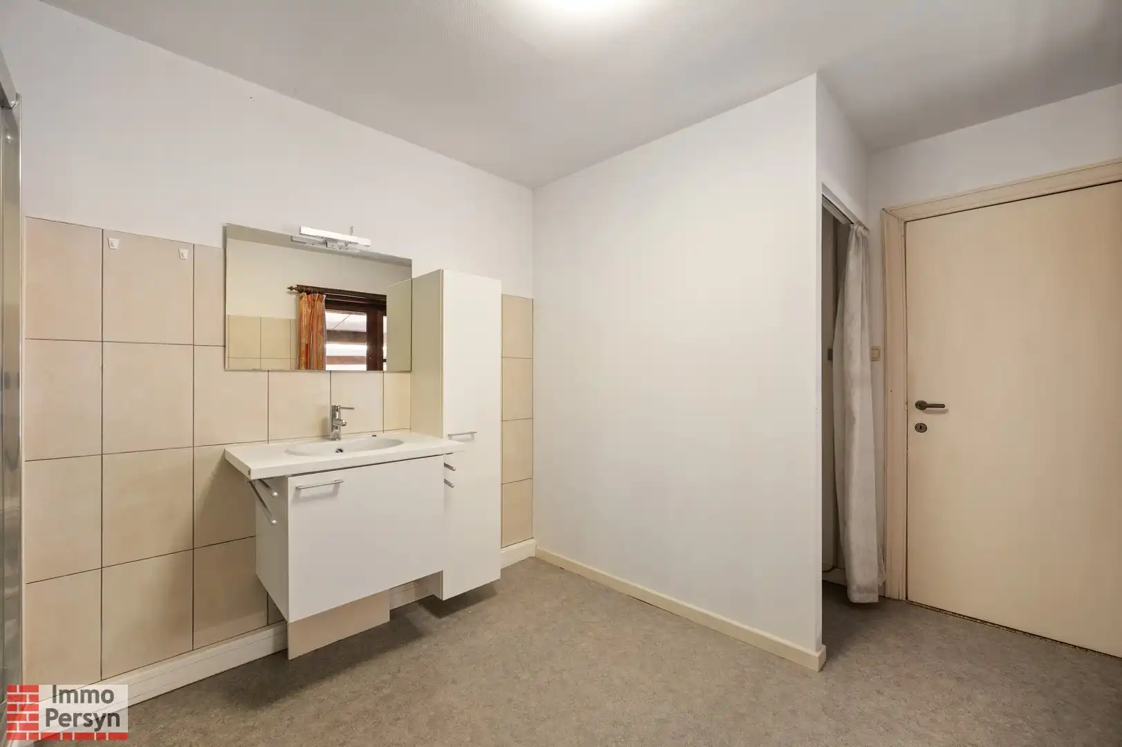 Karaktervol pand met veel potentieel en riante loods te Scherpenheuvel foto 25