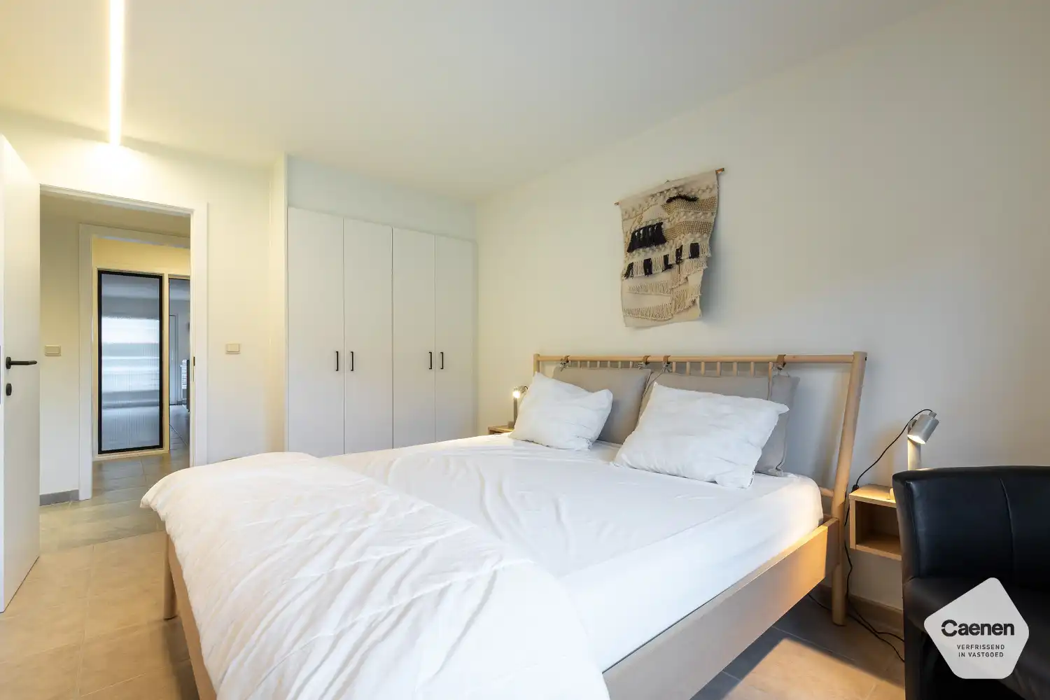 Ruim en instapklaar appartement met aangenaam terras, gelegen op een rustige locatie foto 12