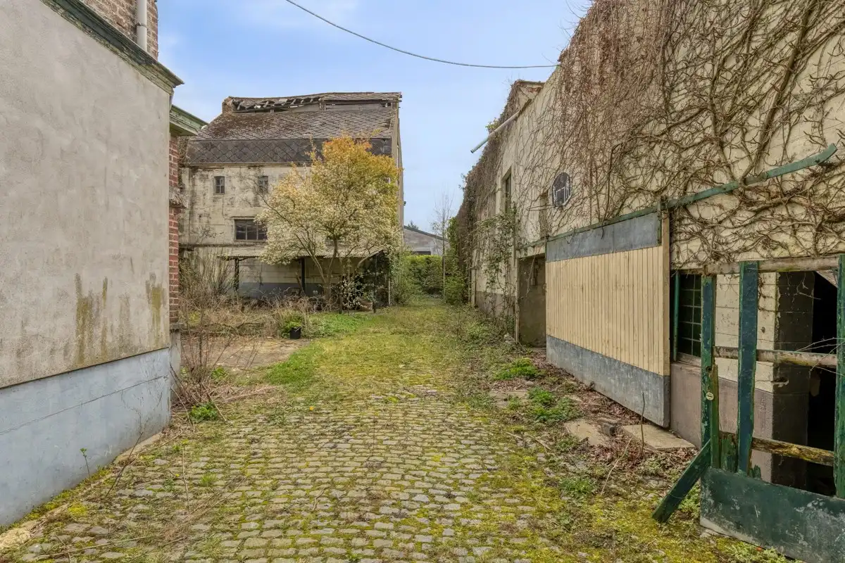 Voormalig brouwershuis en brouwerij in art-deco foto 14