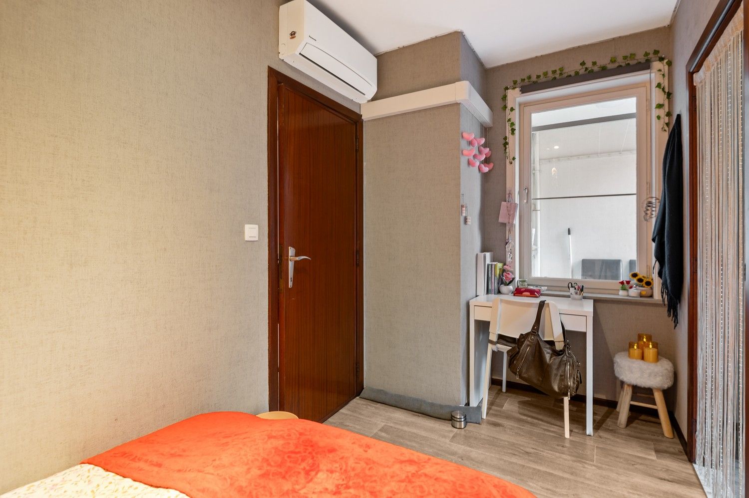 Instapklaar appartement in de Zwarte-Arend! foto 12