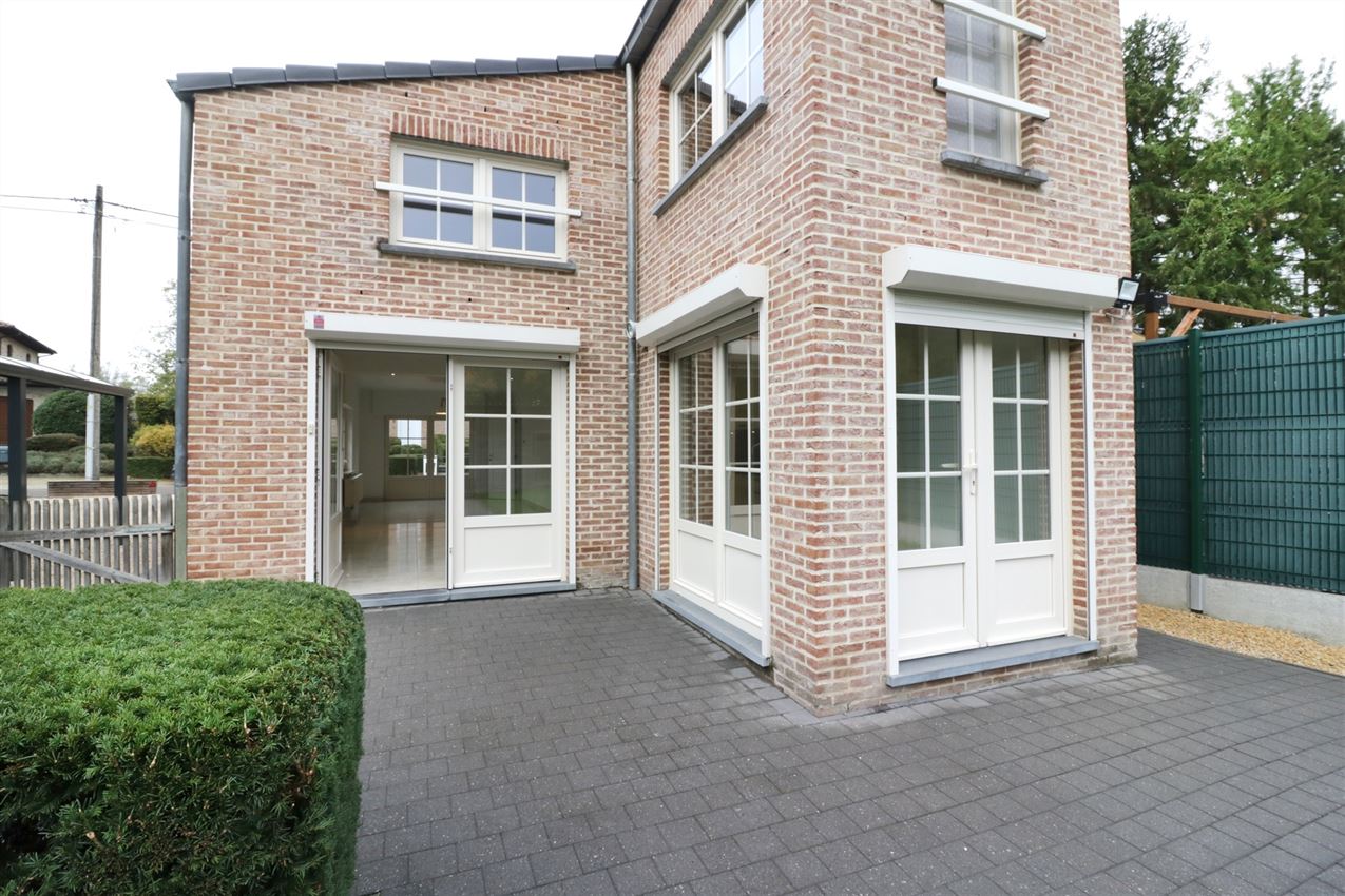 Gezellige woning met twee slpk op rustige locatie foto 4
