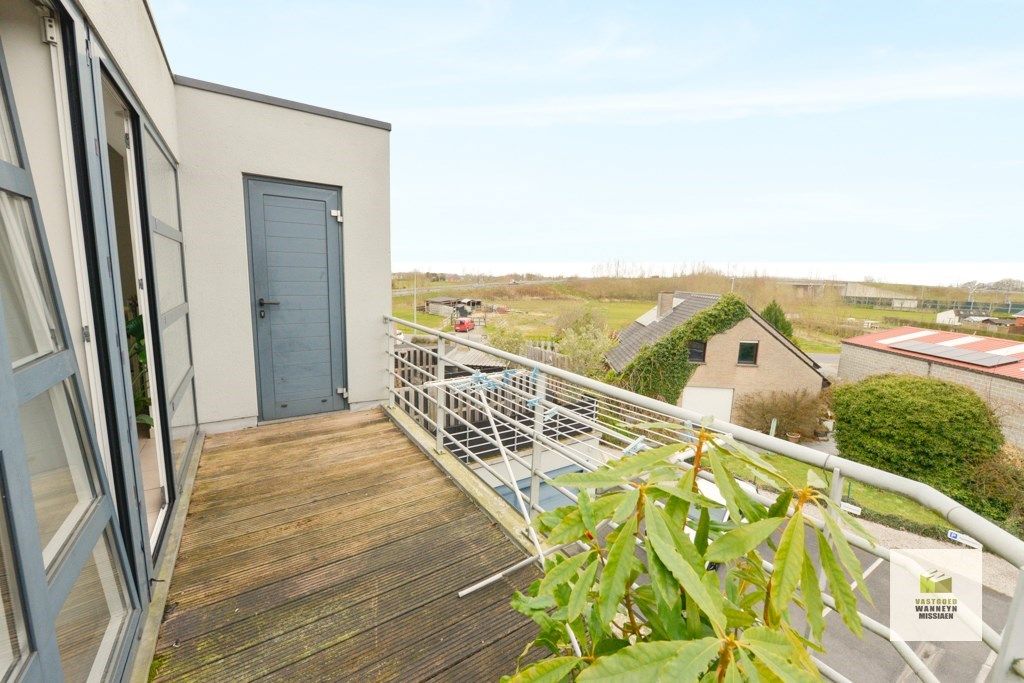 Centraal gelegen 2 slpk appartement met 2 terrassen en bovengrondse staanplaats foto 11