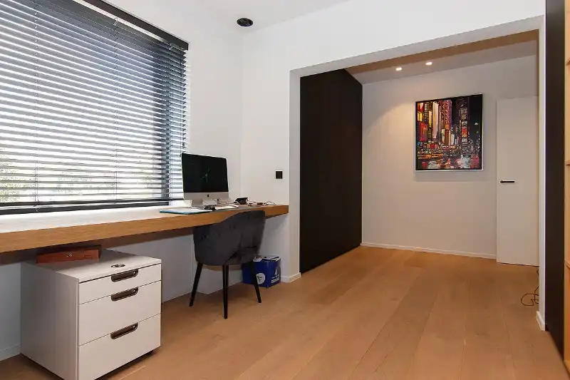 High-end, totaal gerenoveerde, ruime en energiezuinige woning met doordachte indeling op een TOP-locatie in Hasselt foto 14