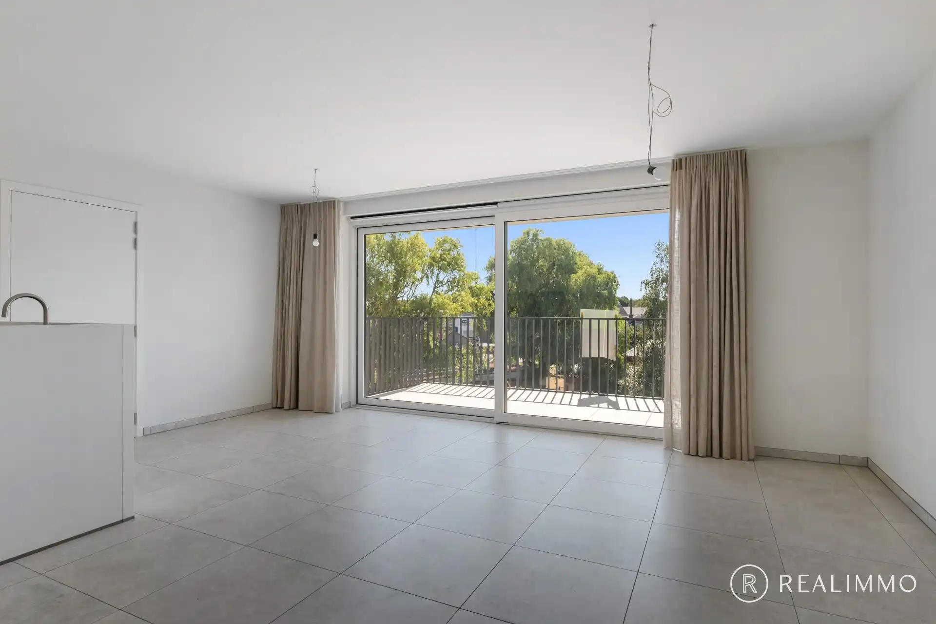 Instapklaar nieuwbouwappartement in hartje Desselgem foto 5
