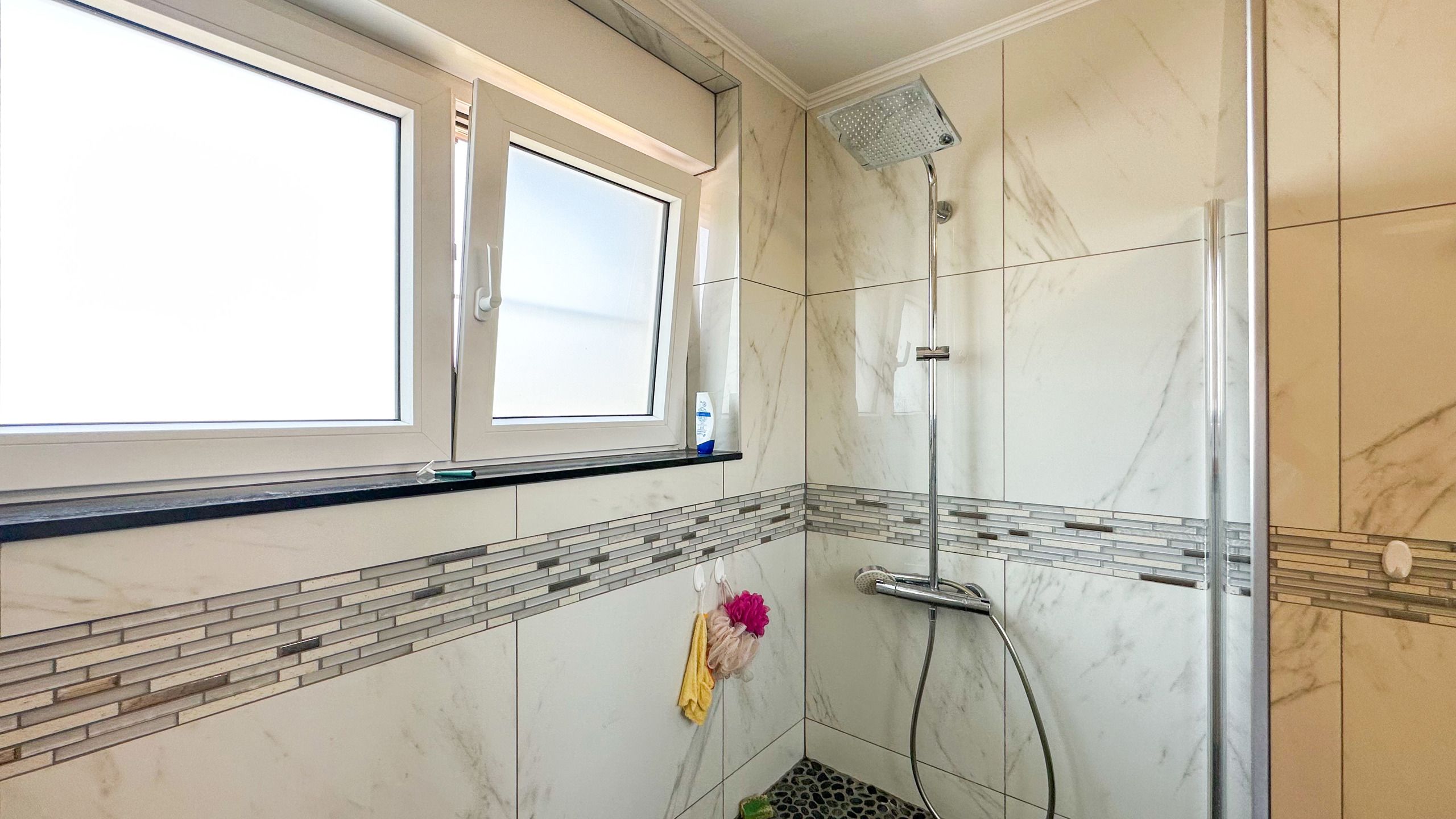 Prachtige halfopen nieuwbouwwoning in Heusden-Zolder!  foto 19