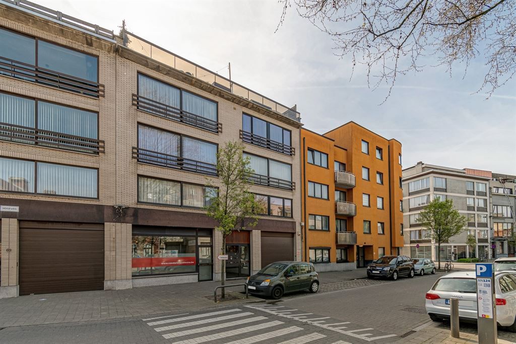 Gerenoveerd appartement op centrale locatie foto 16