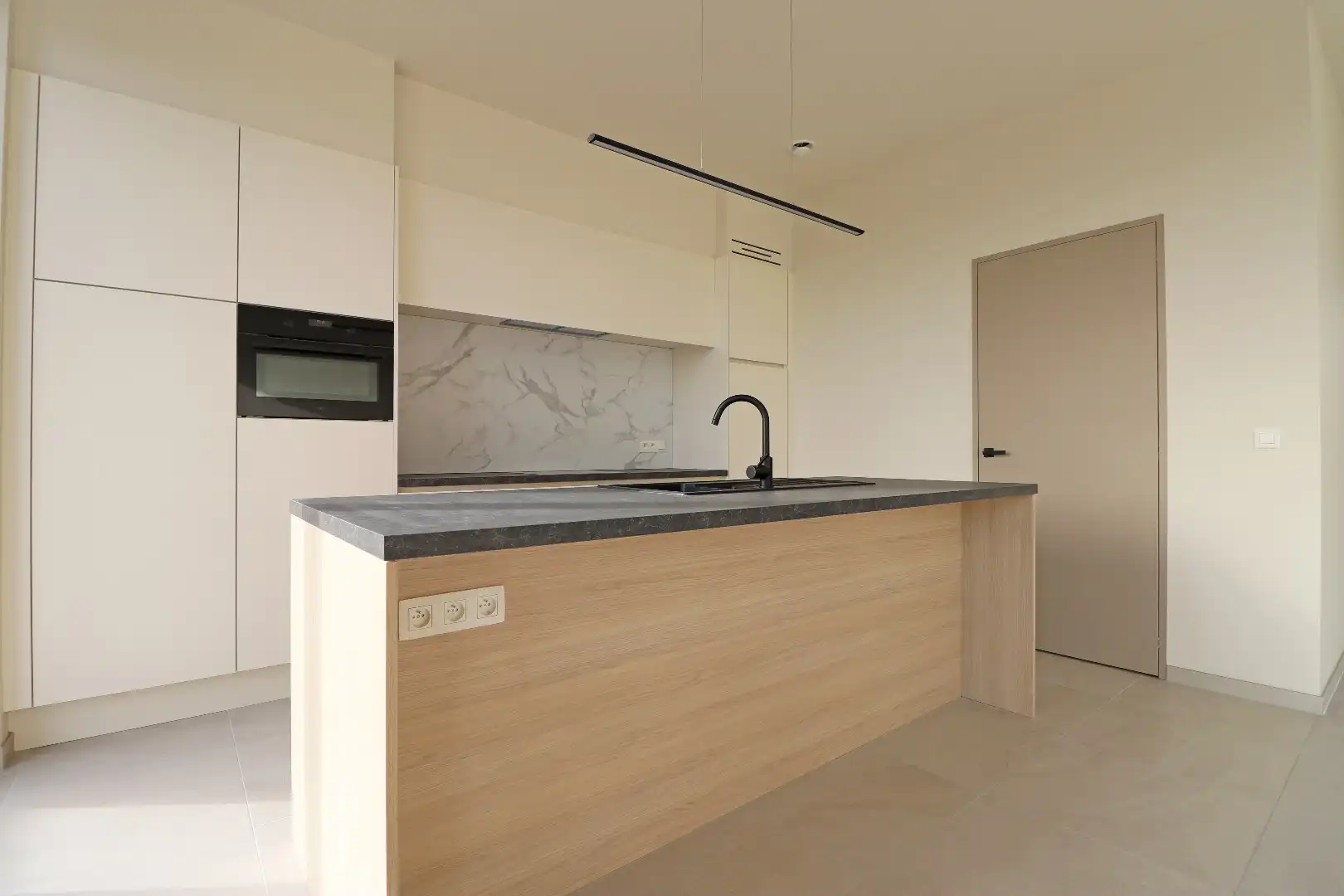 Nieuwbouwappartement met parkeerplaats foto 3