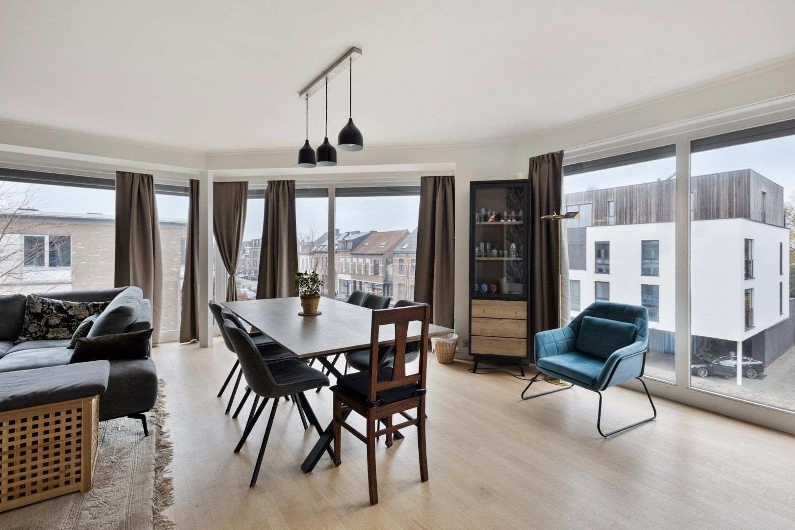 Stijlvol dakappartement met 3 slaapkamers foto 4