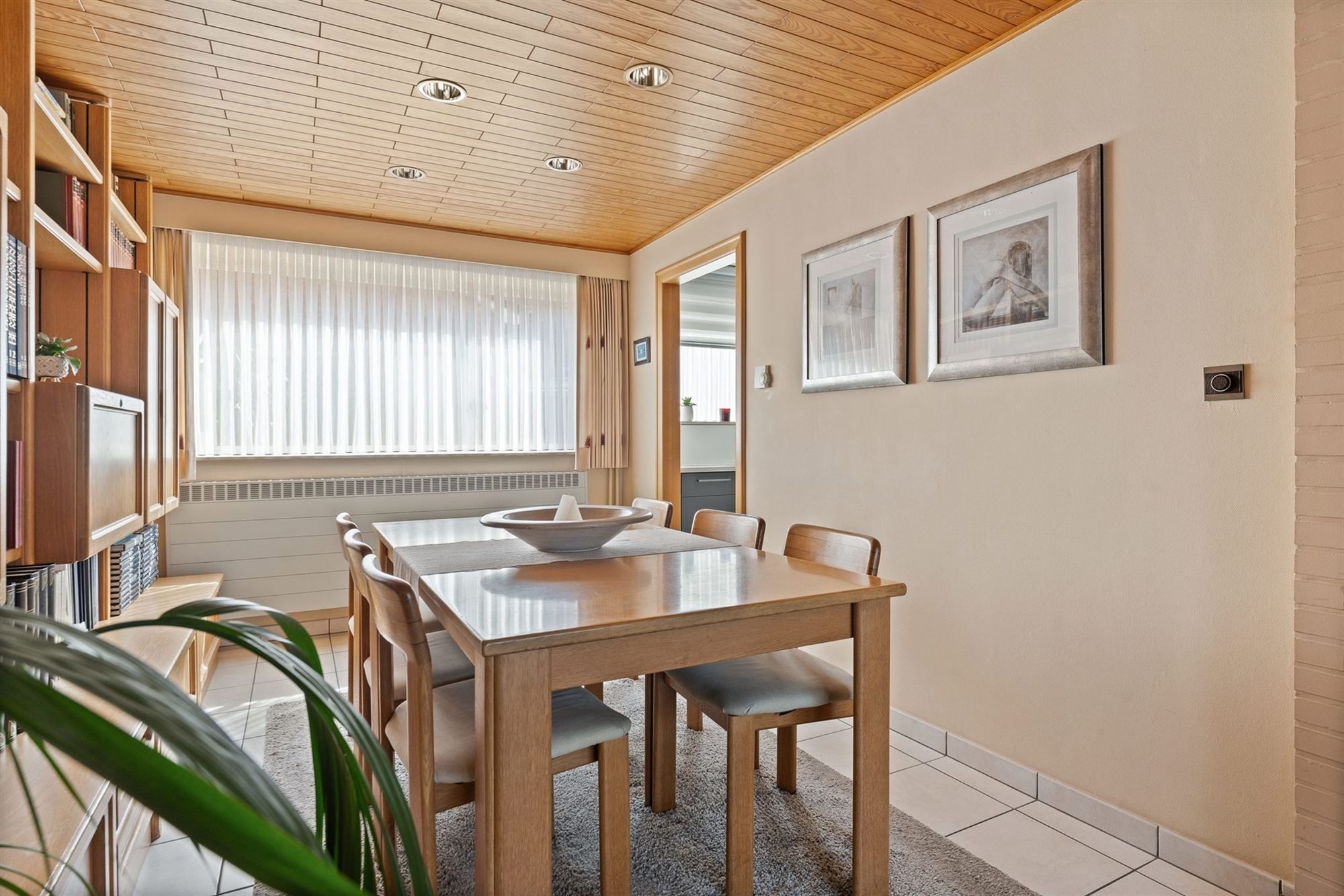 GOED ONDERHOUDEN WONING MET 3 SLAAPKAMERS OP EEN ZONNING GEORIËNTEERD PERCEEL TE PAAL foto 7