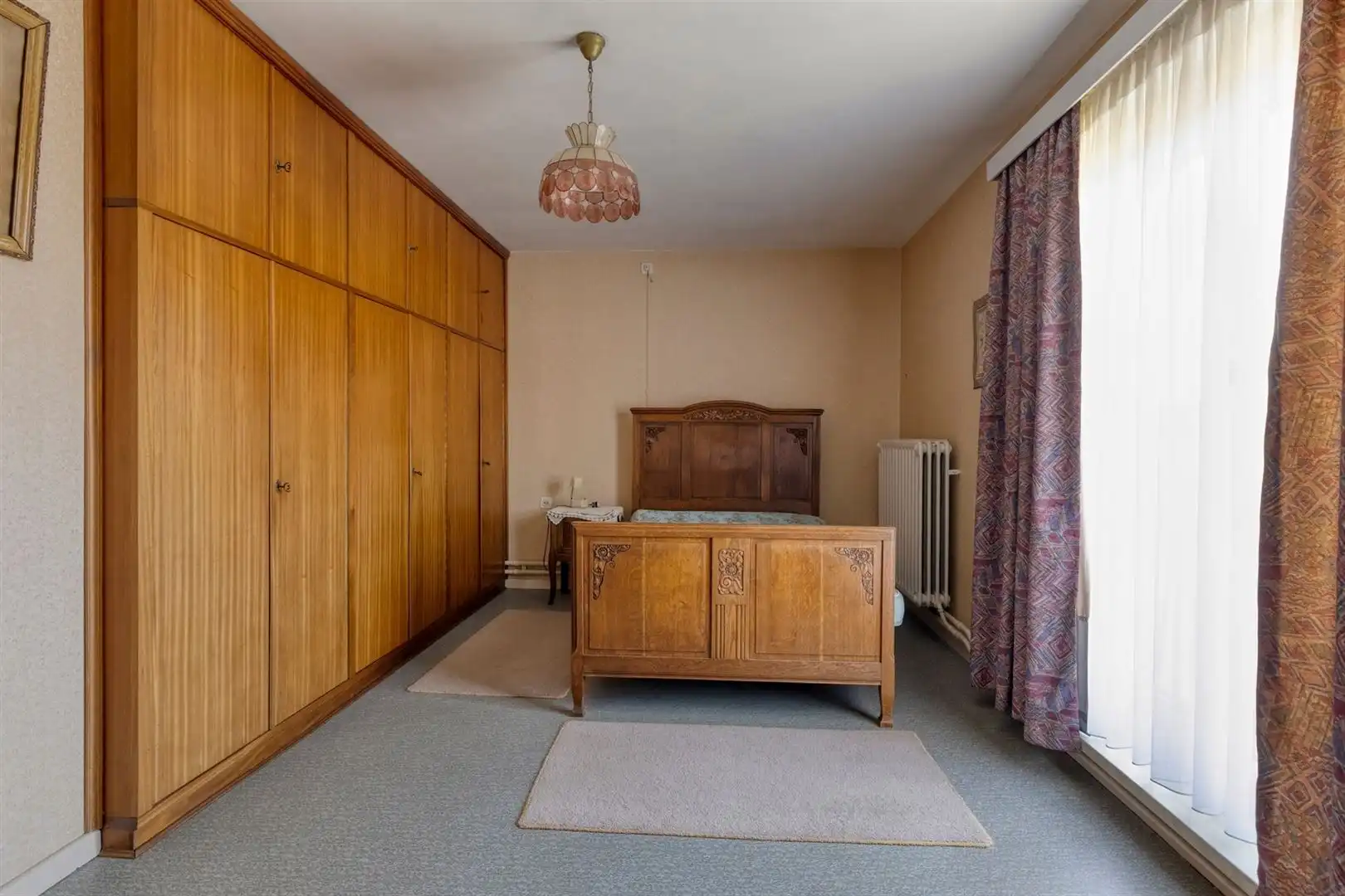 Rustig gelegen open bebouwing met grote garage en 3 slaapkamers op een perceel van 500 m². foto 12