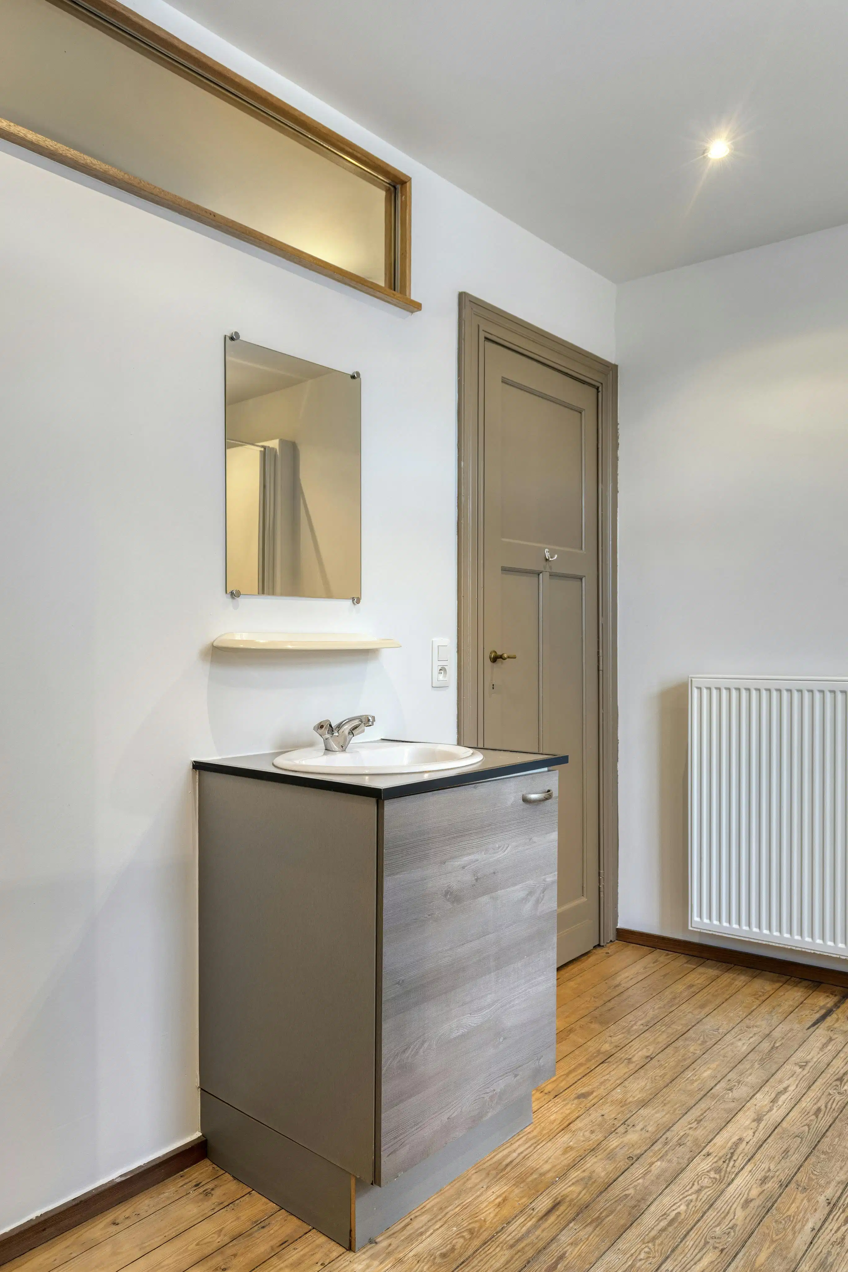 Ruim instapklaar huis met 3 slaapkamers in Terhagen foto 22