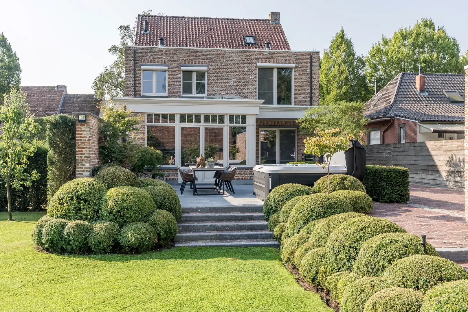 Ruime, karaktervolle en kwalitatief afgewerkte woning op een rustige ligging in Gompel. foto 15