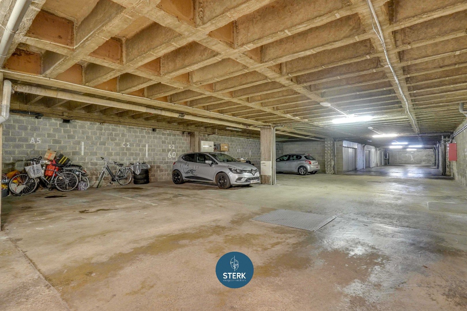 VERHUURD APPARTEMENT OP EEN UITSTEKENDE LOCATIE IN LANAKEN-CENTRUM !  foto 14