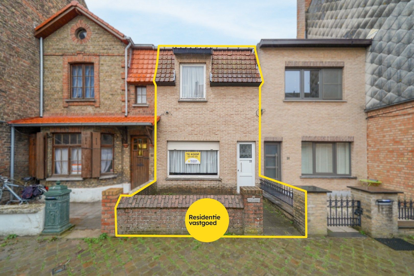 Hoofdfoto van de publicatie: Te renoveren woning met voortuin, achtertuin op rustige ligging nabij het centrum