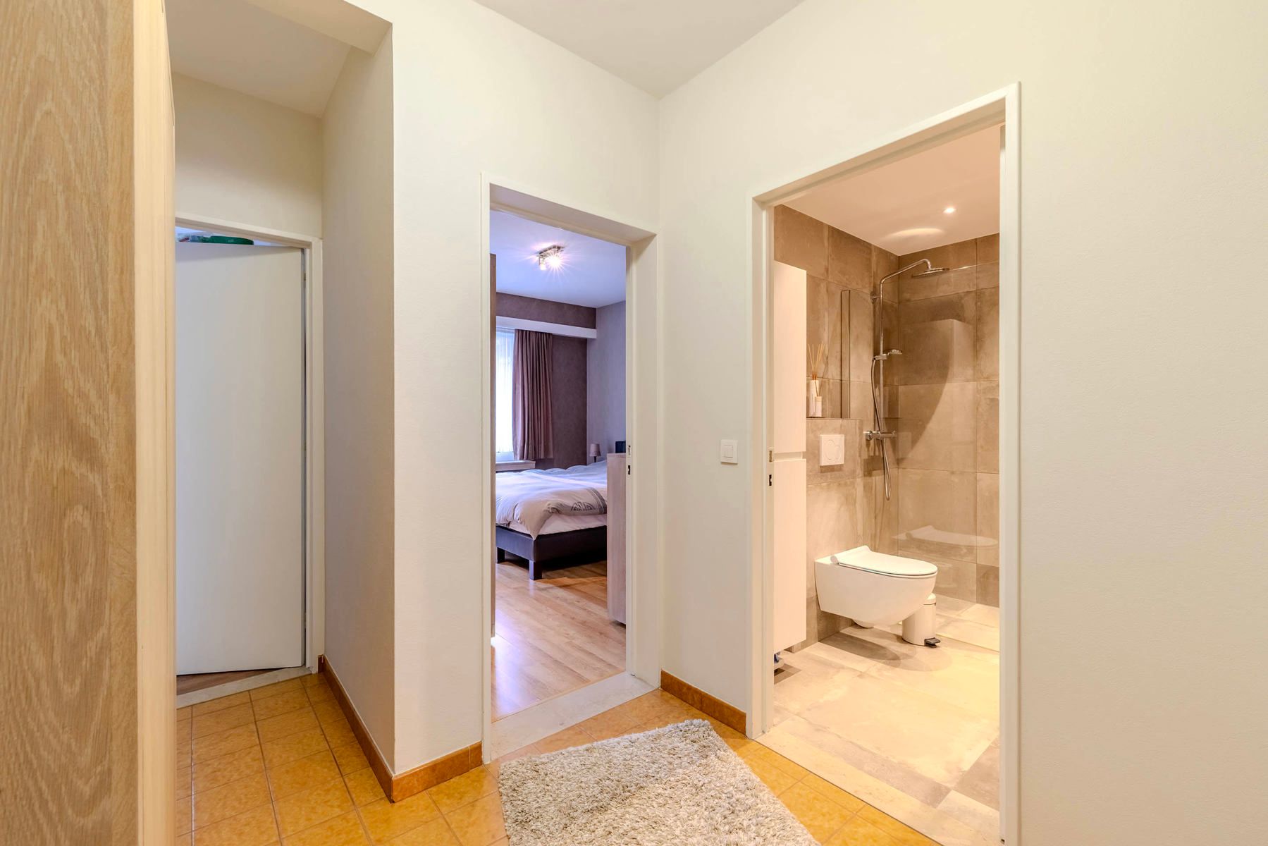 Instapklaar gelijkvloers appartement met tuin in Lier foto 7