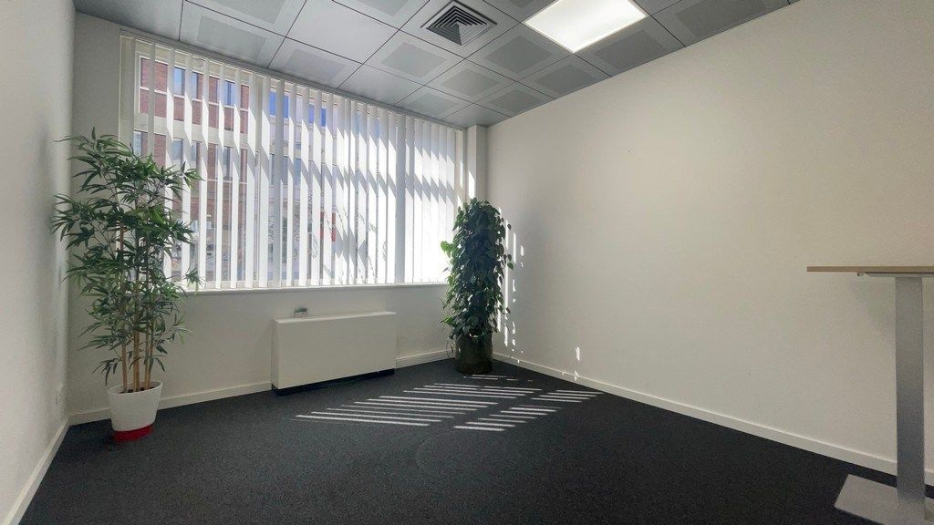 Kantoorruimte te huur vlakbij station van Mechelen foto 17