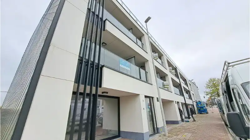 Recent 2-slaapkamerappartement met TERRAS en CARPORT te huur in Brugge foto 12