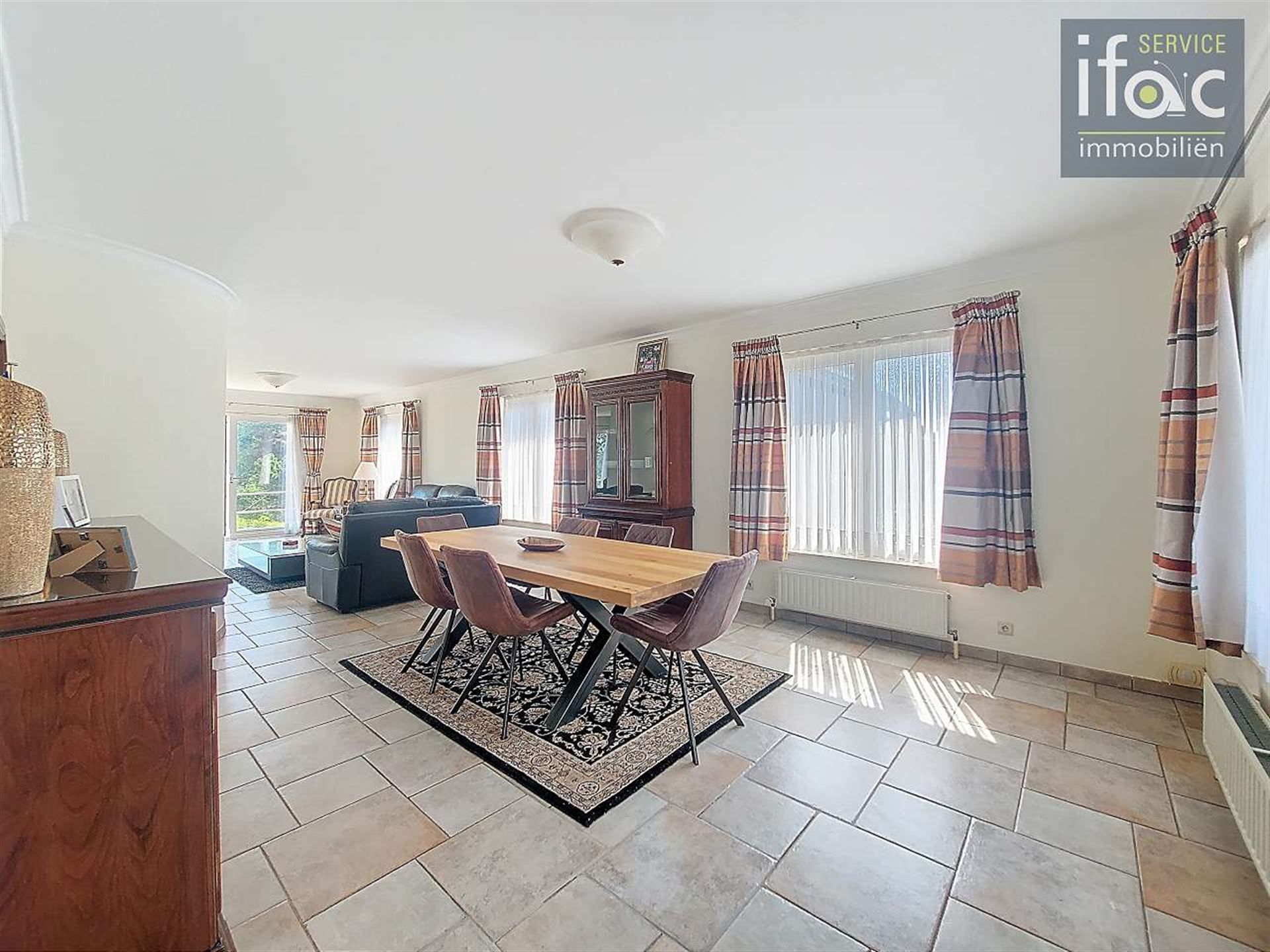 Fantastisch gelegen villa met panoramisch uitzicht  foto 10