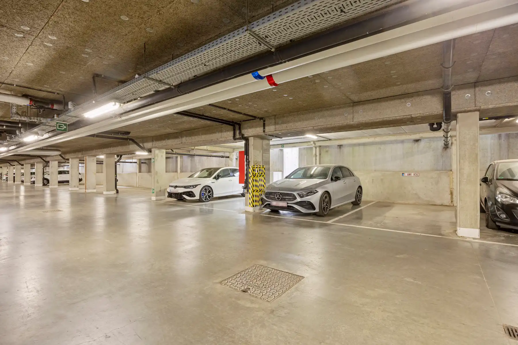 Appartement met 3 slaapkamers, 2 badkamers en staanplaats foto 21