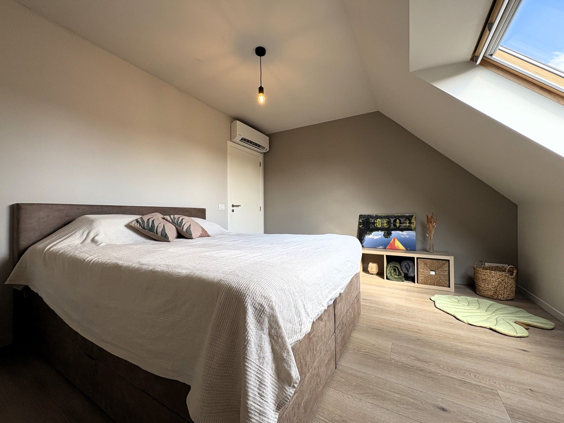 Instapklare nieuwbouw woning in Sint-Eloois-Vijve foto 8