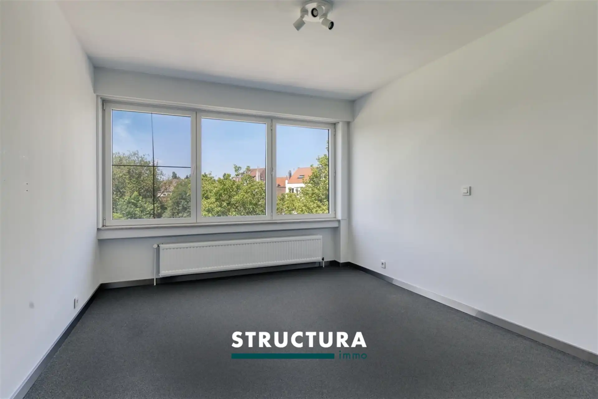 Instapklaar 2-slaapkamerappartement met EPC B foto 10