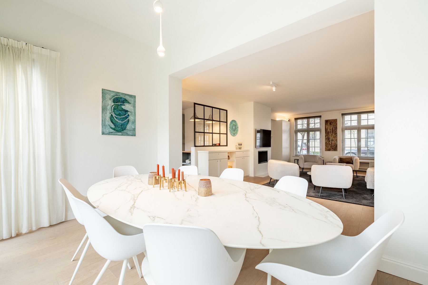 Instapklare , gemeubelde woning gelegen in Oud-Knokke vlakbij de groentenmarkt foto 6