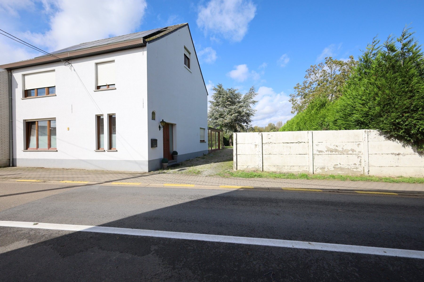 Ruime woning op zeer groot perceel met prachtig zicht in het groen foto 1