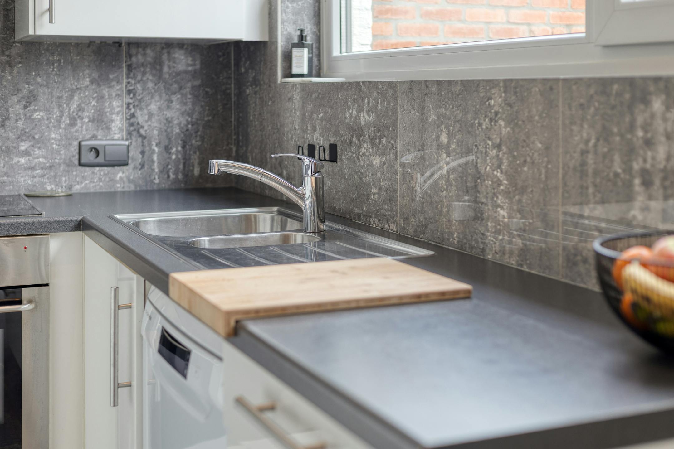 Instapklaar huis te koop in de "Vogeltjeswijk" te Merksem foto 20