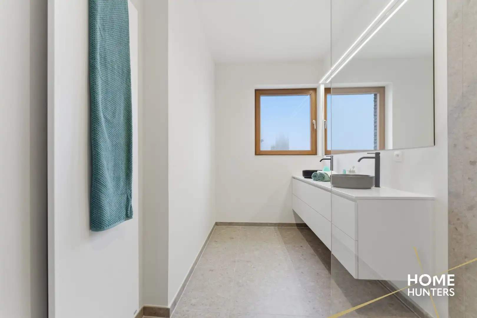 Luxe nieuwbouwappartement met ruim terras (19m²) met uiterst uniek zicht foto 15