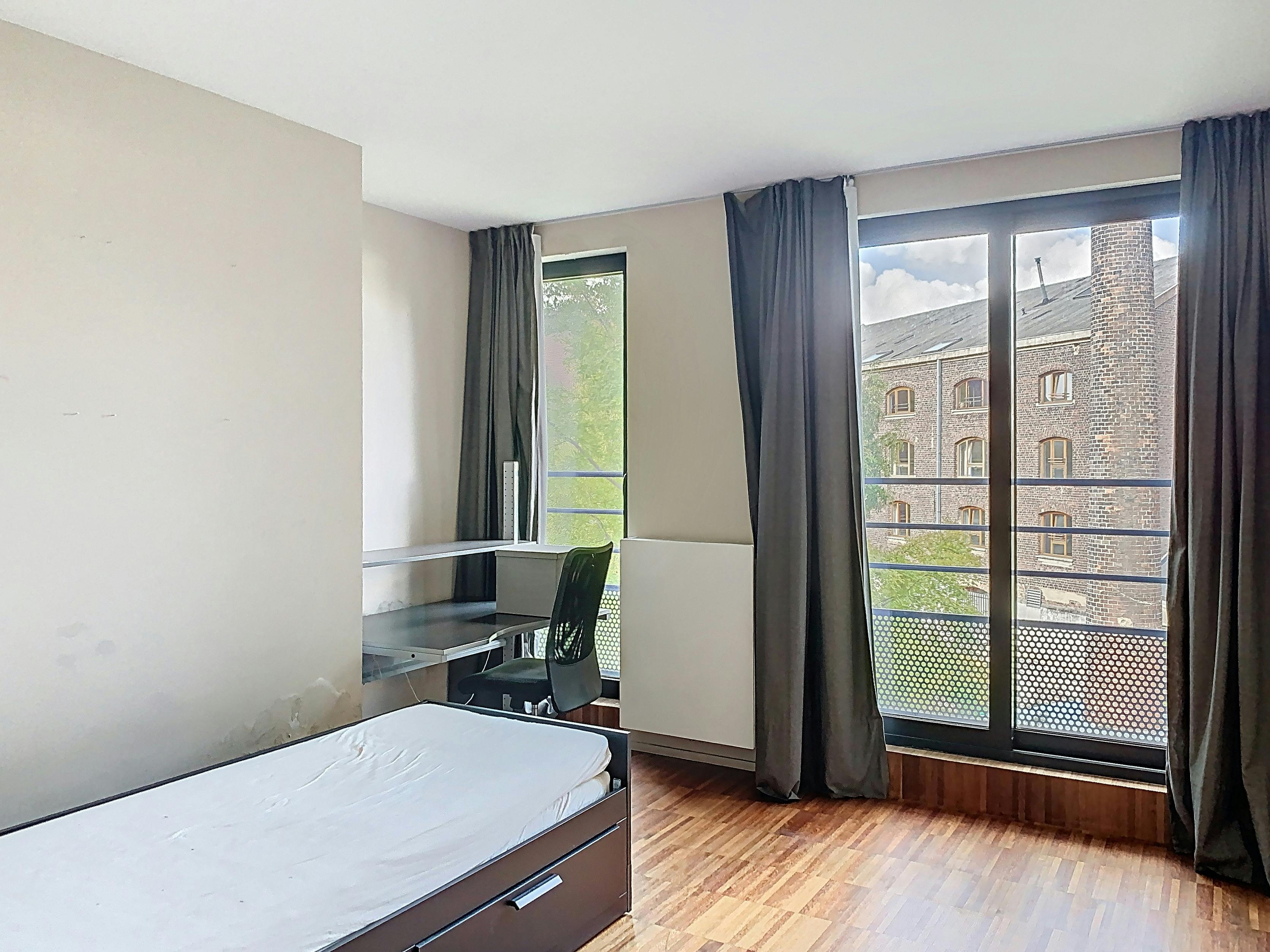 Dansaert - Ruim bemeubeld appartement met parking te huur foto 10